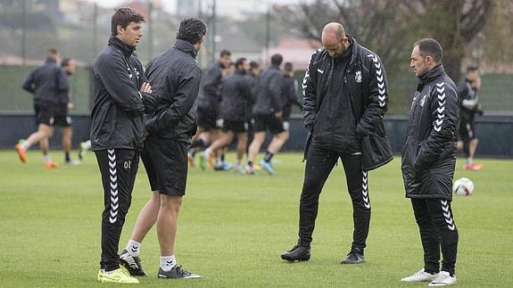 Conjura en el vestuario racinguista