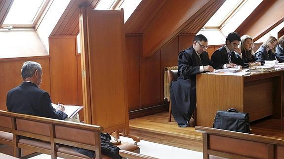 Se buscan fórmulas para evitar que los pederastas trabajen en los colegios