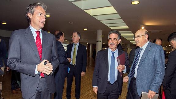 La CEOE urge un plan de reindustrialización para el Besaya