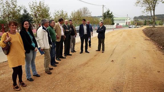 El Gobierno acondiciona una parcela en Marina de Cudeyo para actividades municipales
