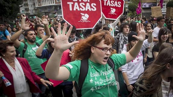 La comunidad educativa de Cantabria volverá a salir a la calle contra la Lomce