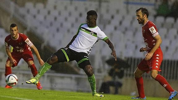 Coulibaly se retira del entrenamiento por precaución