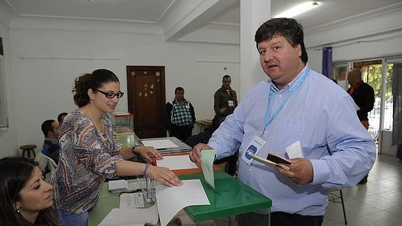 El aclalde de Cayón, citado de nuevo para declarar como investigado
