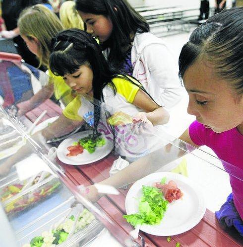 Siete centros escolares abrirán sus comedores durante estas Navidades