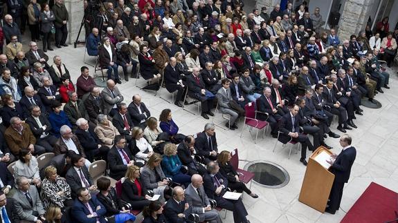 El Parlamento de Cantabria celebra hoy el 37 aniversario de la Constitución