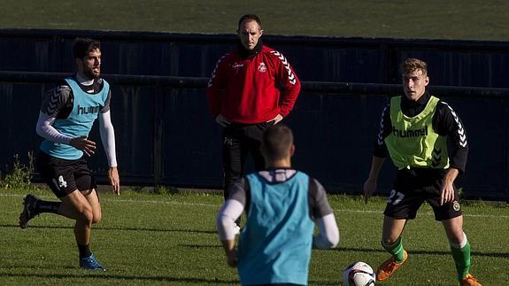 Fede y Artiles ya entrenan con el grupo