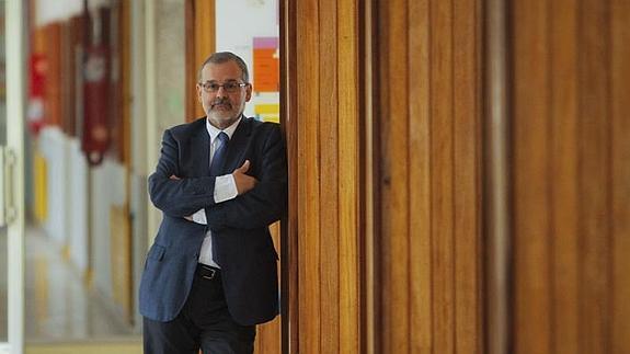 Ángel Pazos presenta su candidatura a rector de la Universidad de Cantabria