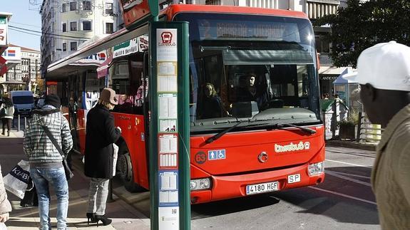 Torrelavega ofrece cuatro días de autobús urbano gratis en las fiestas