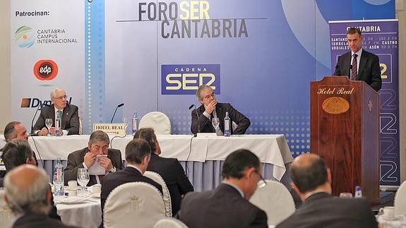 López del Moral dice que las sentencias de derribo deben acatarse, aunque se sigan buscando soluciones