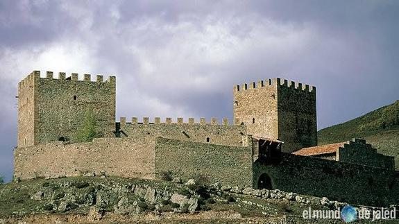 El castillo de Argüeso: Una fortaleza legendaria