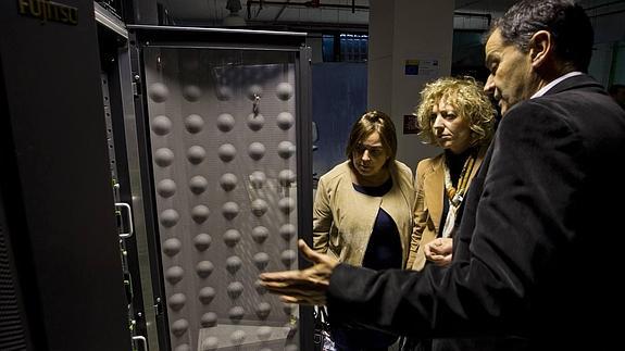 El Instituto de Física de Cantabria cumple 20 años de excelencia en "peligro" por la falta de recursos