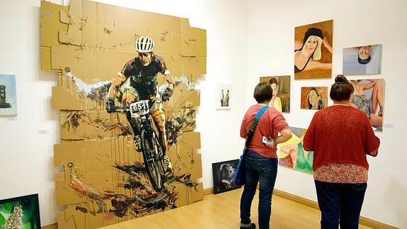 Mercadillo Solidario a favor de Cáritas en la Plaza de las Madres de Mayo