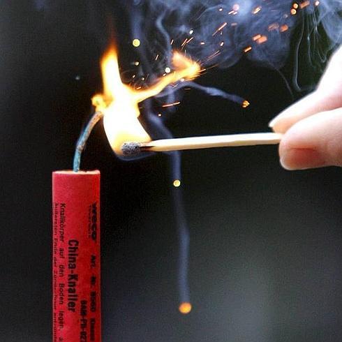 Delegación Gobierno recuerda que la pirotecnia debe venderse con autorización