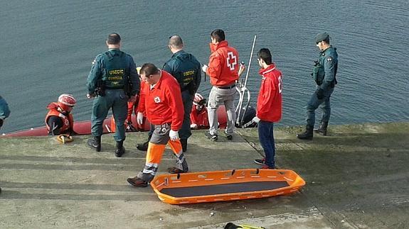 Sacan del agua el cuerpo sin vida de un hombre en Somocuevas