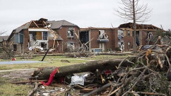 Tormentas y tornados dejan al menos 44 muertos en EEUU