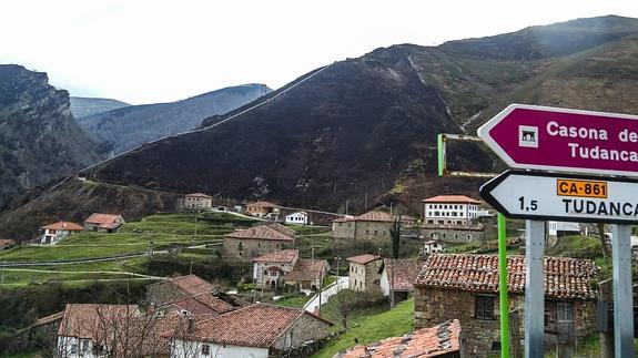 Obras Públicas revisará todas las carreteras afectadas por los incendios