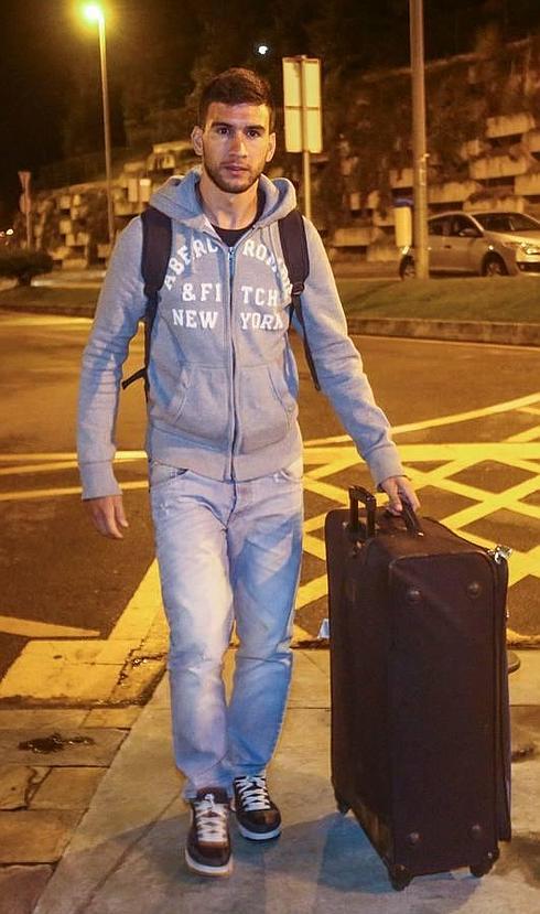 Pumpido llega para reclamar el 'nueve'