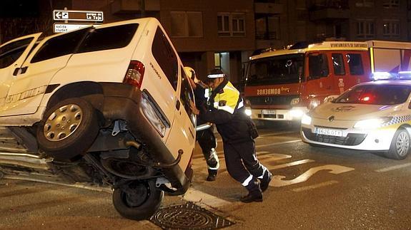 Emisoras confidenciales y micros de solapa para la Policía Local y los bomberos