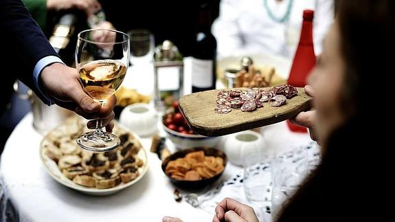 "Hay que evitar las dietas milagro para quitarse los kilos ganados en Navidad"