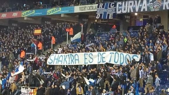 Pancartas contra Shakira en Cornellá para atacar a Geard Piqué