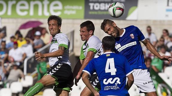 La afición arropará al Racing en Las Gaunas