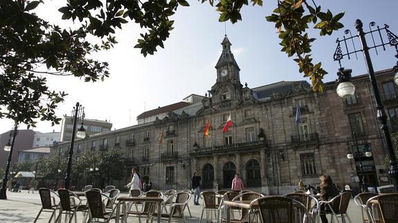 Torrelavega pide colaboración al Gobierno para financiar la rehabilitación del Ayuntamiento