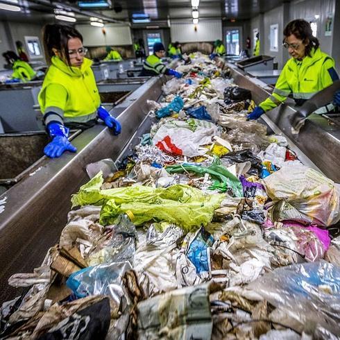 Gipuzkoa pide ayuda a Cantabria para verter basura en Meruelo