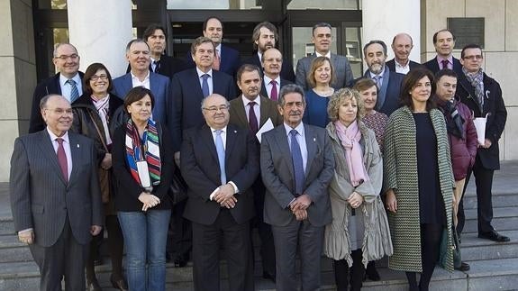 "Cantabria Campus Internacional se está desarrollando con garantías"