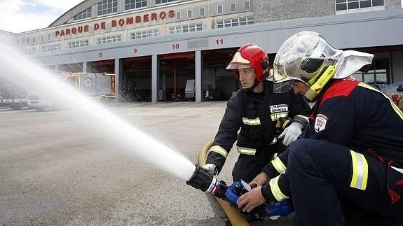 Torrelavega pide 500.000 euros por prestar el servicio de bomberos a otros municipios