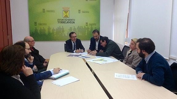 Torrelavega controlará más el funcionamiento de los pub en la zona de vinos