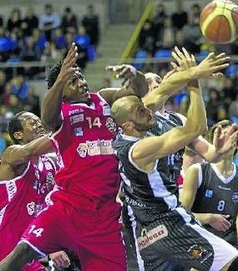 Asalto al fortín de la Liga EBA