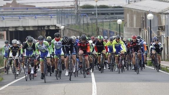 La Vuelta a Santander abre el calendario nacional para máster