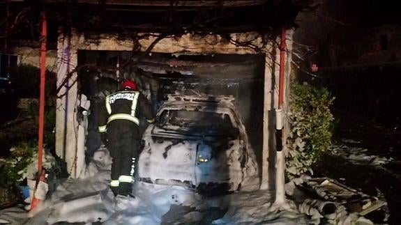 Las llamas regresan a Iruz