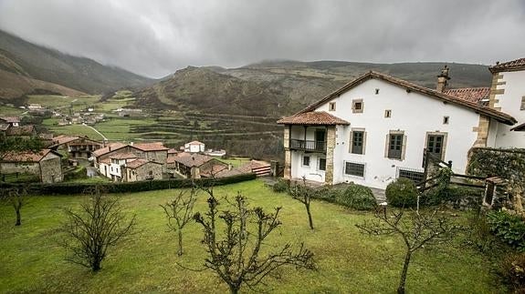 Tudanca y Astillero, los municipios que más tardan en pagar a sus proveedores