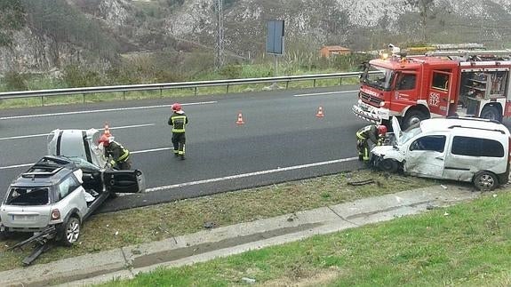 Dos heridos en un accidente en la A-67, en Los Corrales