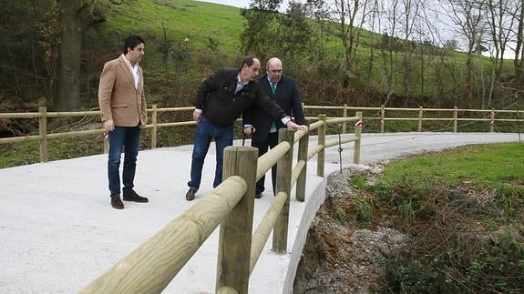 El Gobierno mejora los caminos rurales del municipio