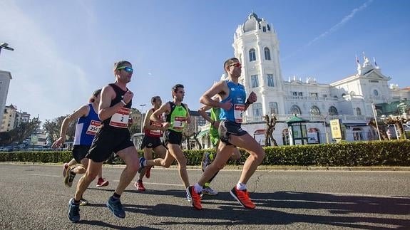Dos mil atletas correrán la Media Maratón de Santander