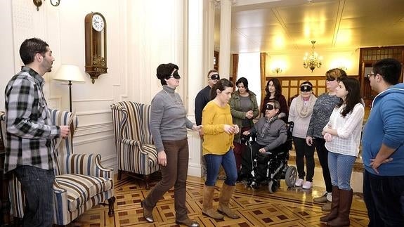 La experiencia de ver el Palacio de La Magdalena, a ciegas