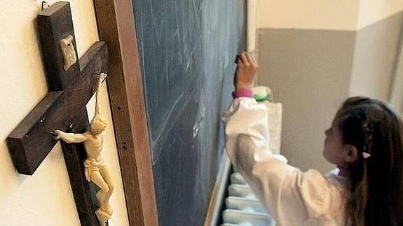 Los profesores cántabros de Religión cobrarán el plus de antigüedad