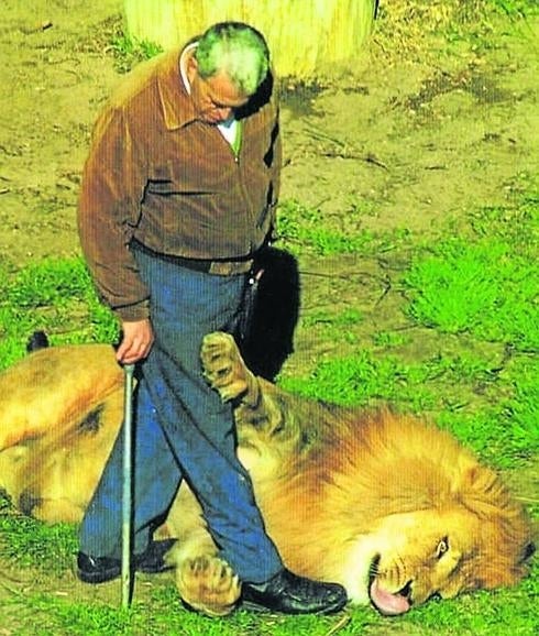 El hombre que vivía entre leones