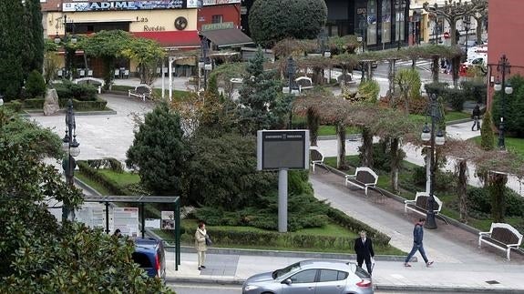 Una nueva oficina de turismo en la Plaza de Pequeñeces