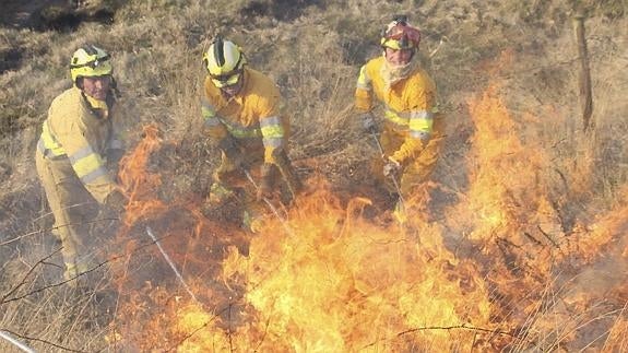 CC OO echa un pulso al Gobierno para que incremente los medios contra los incendios