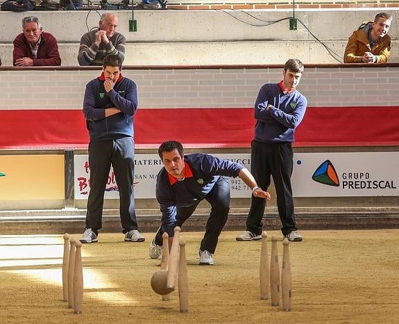 Borbolla no encuentra su juego
