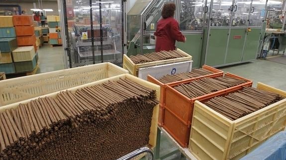 Los sindicatos piden a Altadis que amplíe a 200 las prejubilaciones en la fábrica de Cantabria