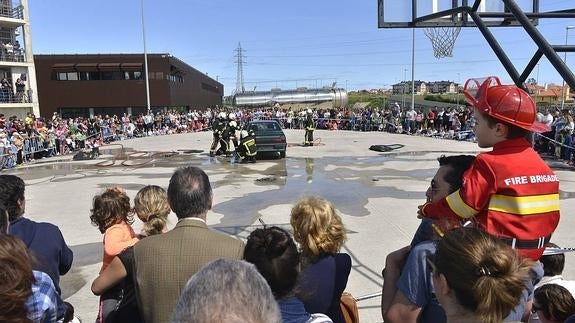 Los bomberos abren su parque a los vecinos este sábado