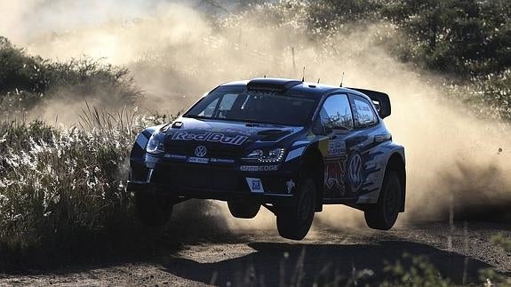 Sebastien Ogier y Dani Sordo igualados tras la primera especial en Argentina