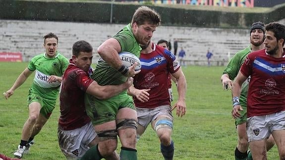 El Bathco solo necesita un punto para ser tercero