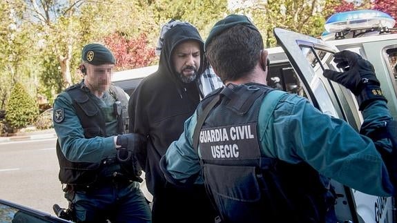 Un cazatalentos experto en marketing reclutaba yihadistas en Madrid