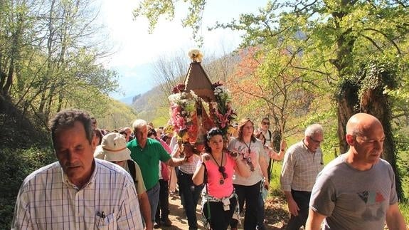 La Santuca regresó de nuevo a su santuario