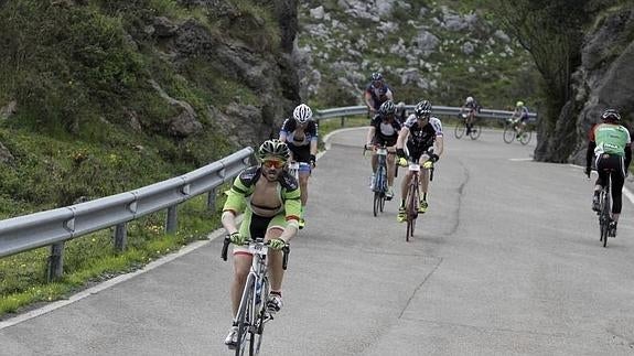 Peña Cabarga se rinde 700 veces